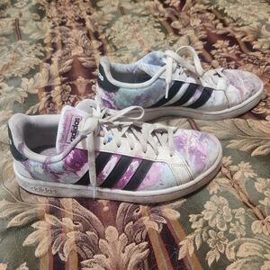 Womens 9.5 Adidas